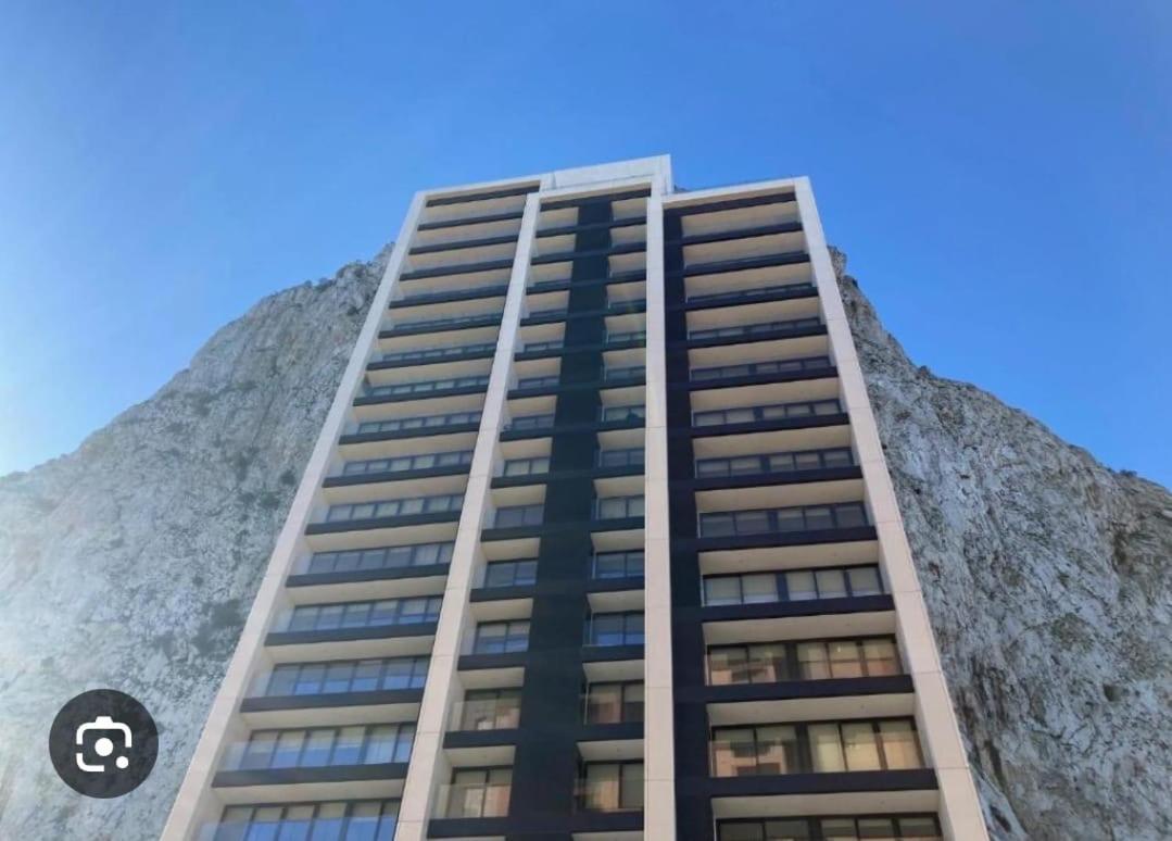 New Cp Luxury Studio With Spa Gibraltar Exterior foto