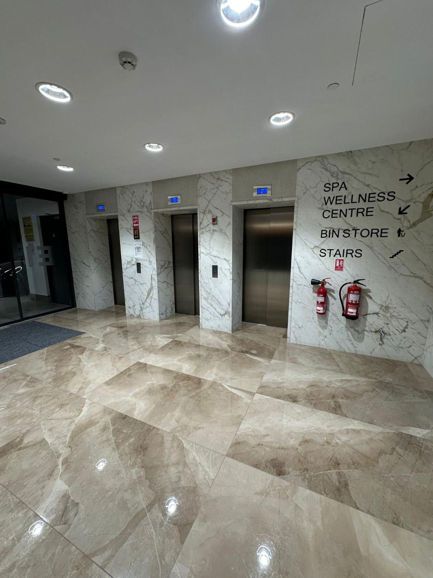 New Cp Luxury Studio With Spa Gibraltar Exterior foto
