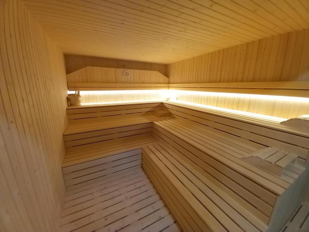 New Cp Luxury Studio With Spa Gibraltar Exterior foto